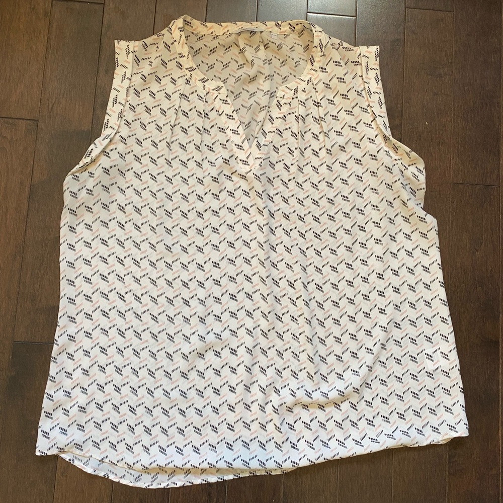 Very cute Reitman’s blouse